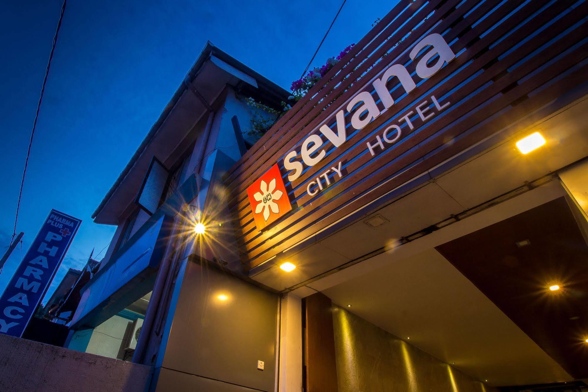 Sevana City Hotel Kandy Exterior photo